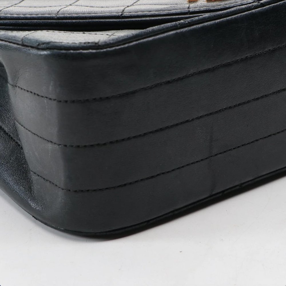 Chanel Vintage CC Flap Shoulder Bag - Picture 8 of 16